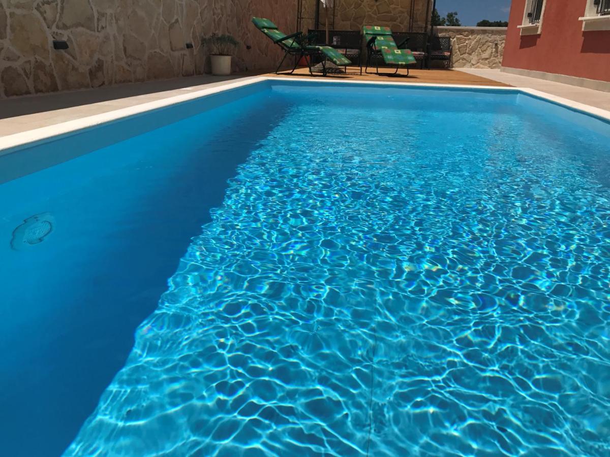 Duplex Apartment With Private Swimming Pool بريكو المظهر الخارجي الصورة
