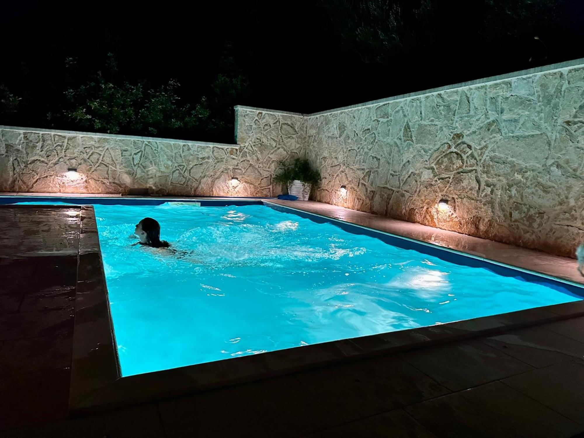 Duplex Apartment With Private Swimming Pool بريكو المظهر الخارجي الصورة