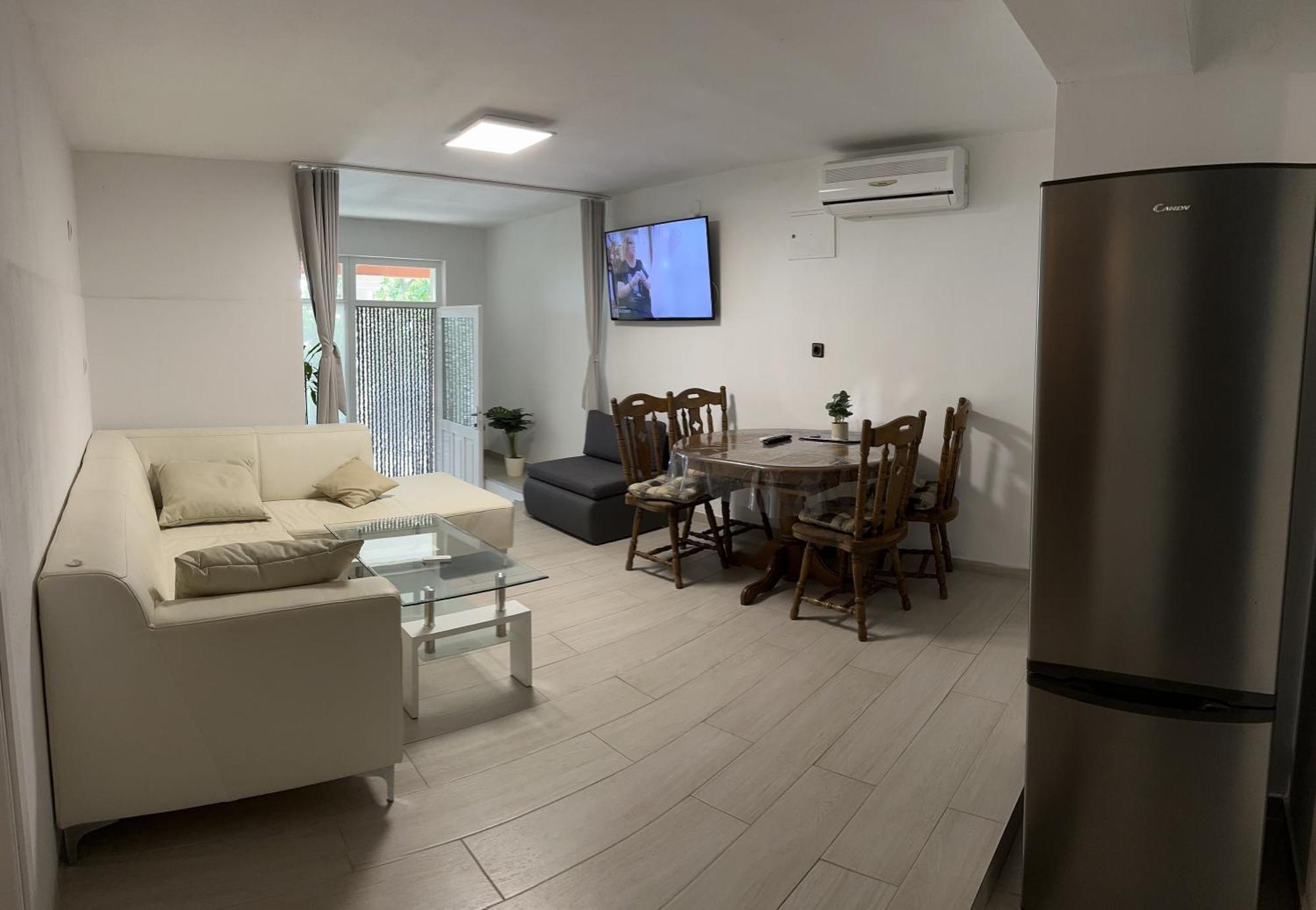 Duplex Apartment With Private Swimming Pool بريكو المظهر الخارجي الصورة